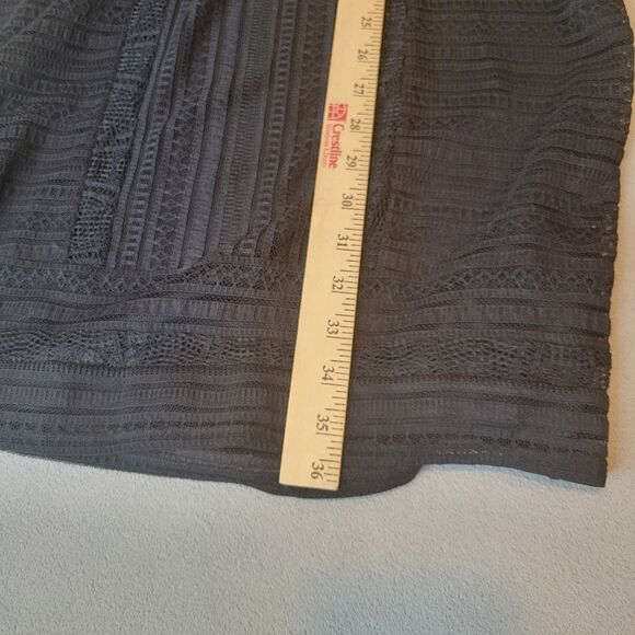 BCBGMaxAzria V-Neck Lace Dress  Size Small - Picture 6 of 9